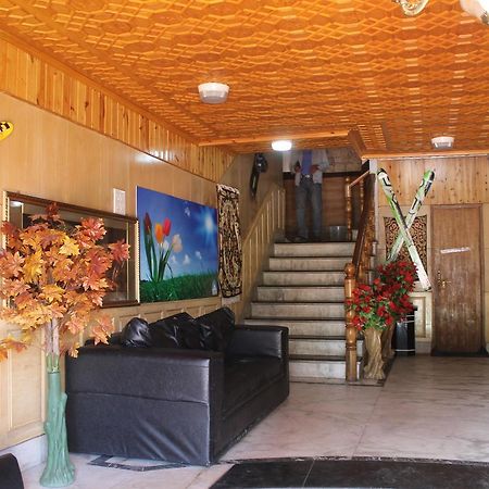Fluorescence Hotel And Restaurant Gulmarg Exterior foto